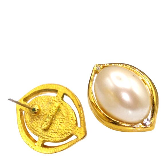 Vintage Marvella Oval Pearl Earrings, Gold Tone Framed Studs with Crystal Accent - Picture 4 of 4